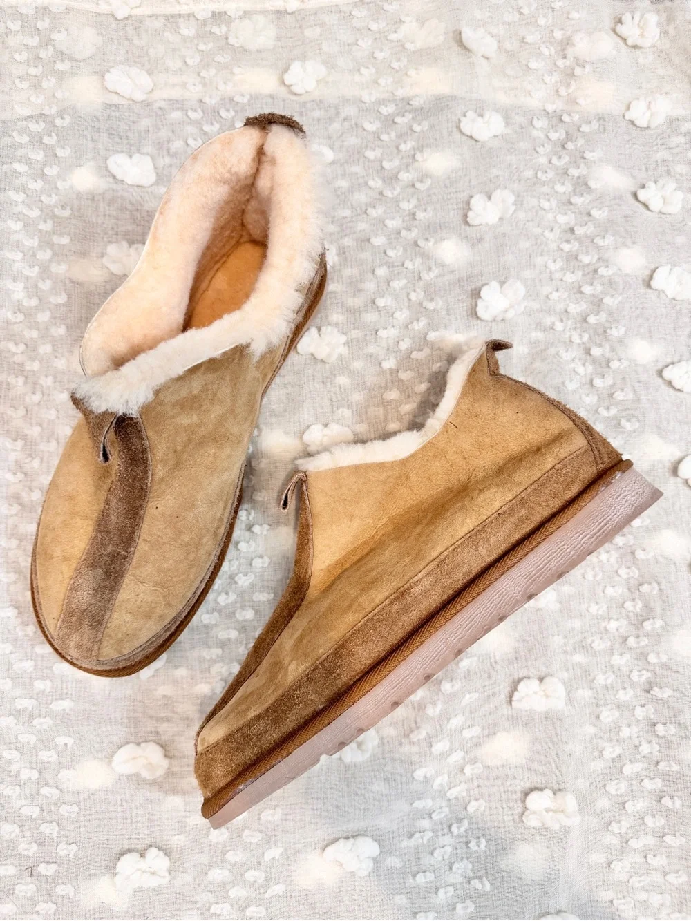 Cozy Cabin Shearling Suede Slippers Australian Sheepskin Booties Mens 12 D06